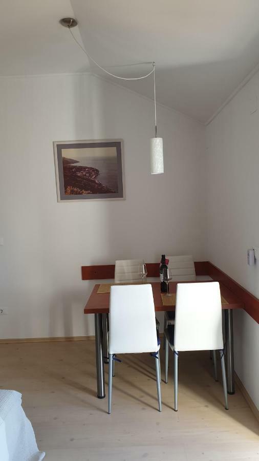Apartment Marina วาลุน ภายนอก รูปภาพ